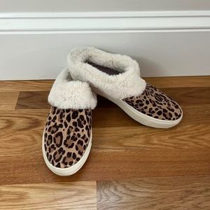 Dr Scholl’s rubber sole slippers